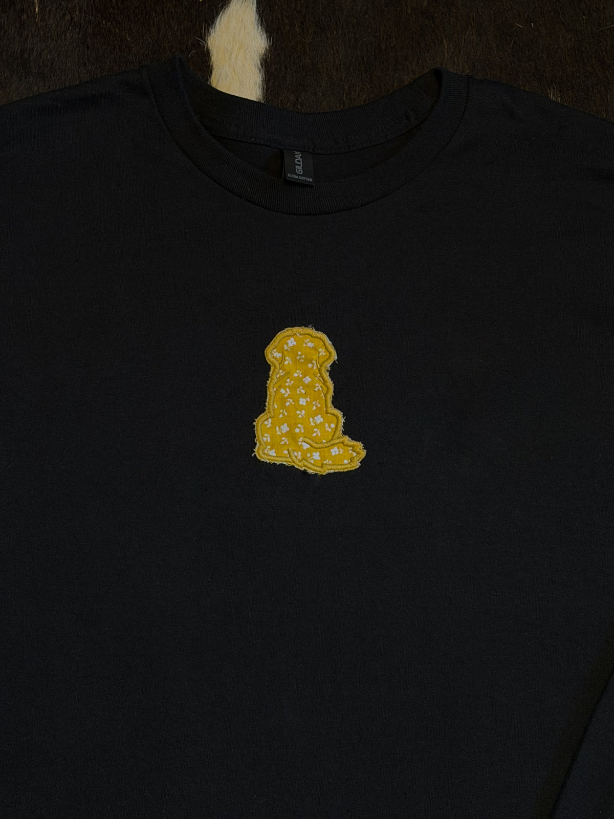 Golden Retriever Appliqué Long Sleeve